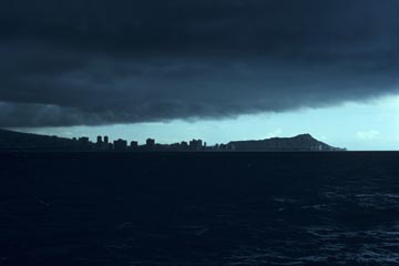 �O���i�n���C�A�A�����J�j